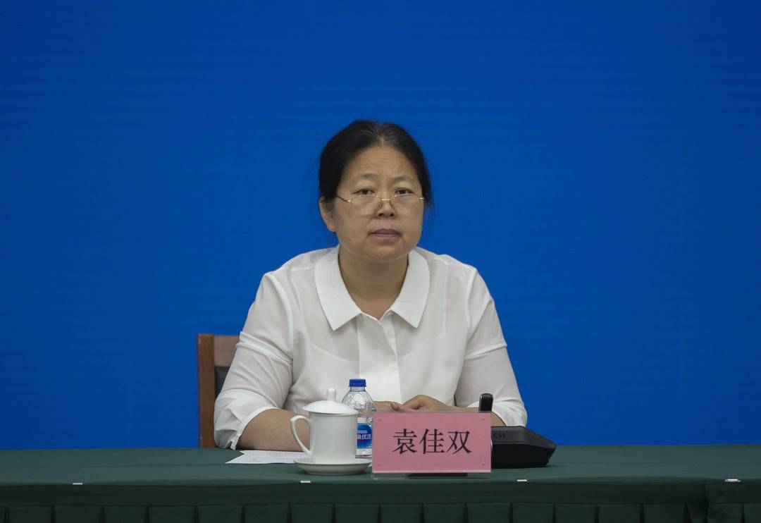 国家气候中心副主任袁佳双(图片来源:中国气象局)