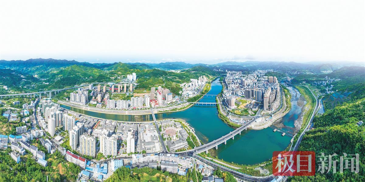 1、美丽的竹山县城.png