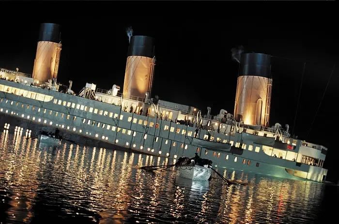 电影《泰坦尼克号》剧照