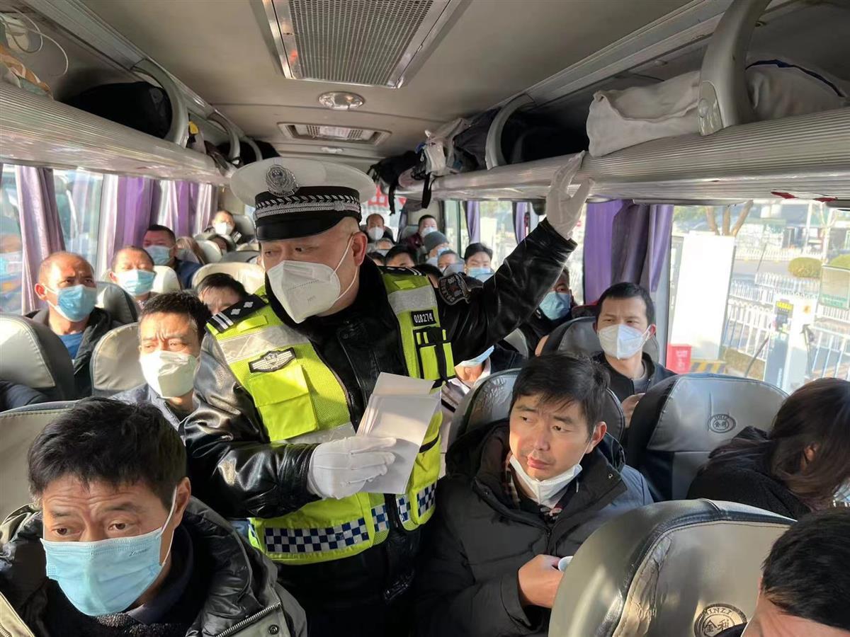 2023年春运结束，武汉交警交出平安答卷 | 极目新闻