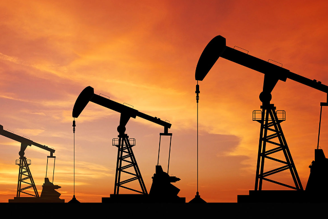 原油开盘飙涨，此前8个主要产油国宣布增产；伊朗称若能源设施遭袭，该地区所有国家油气设施都将被毁