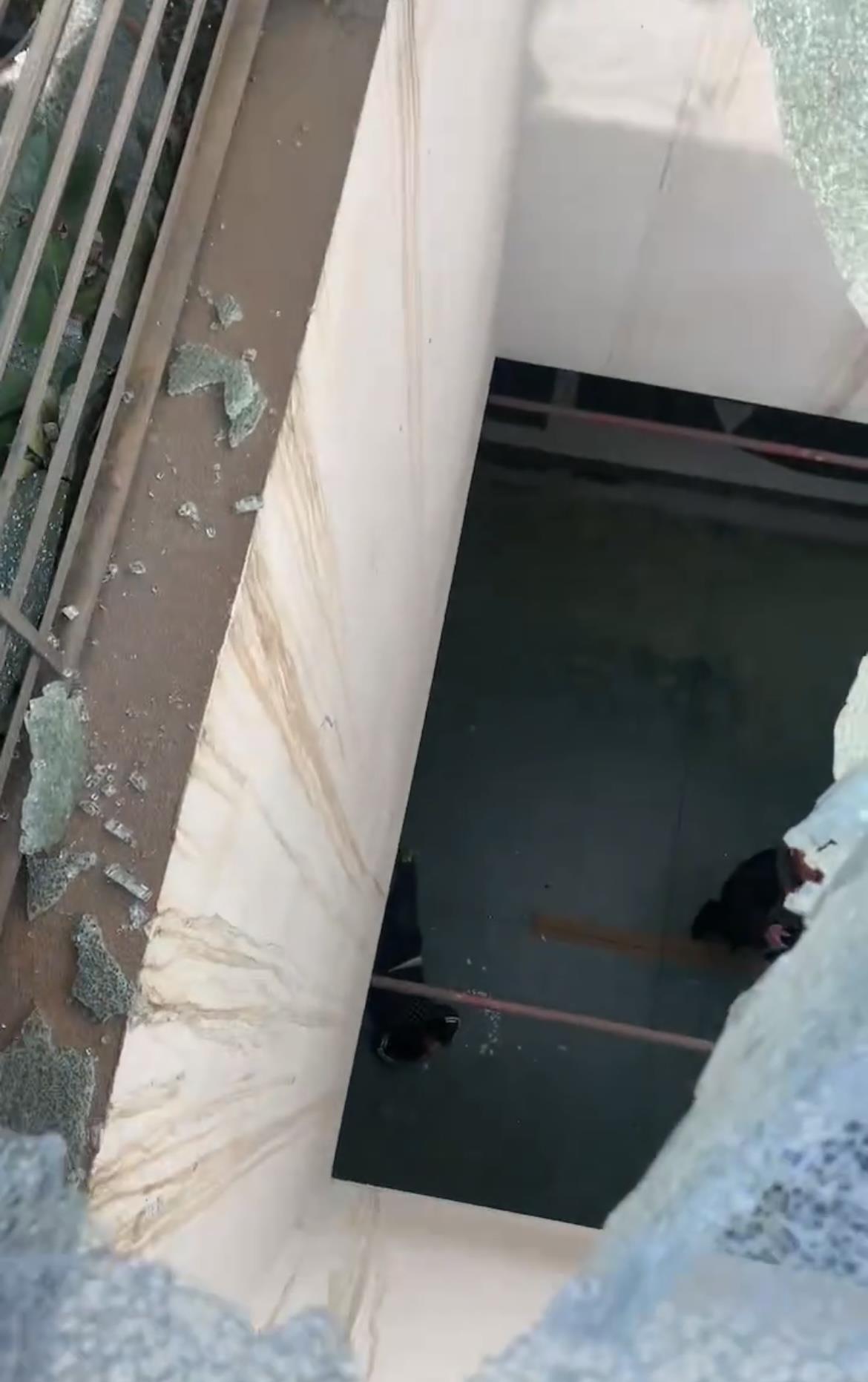 男童坠地下车库事故，物业紧急警示并关注孩子治疗进展