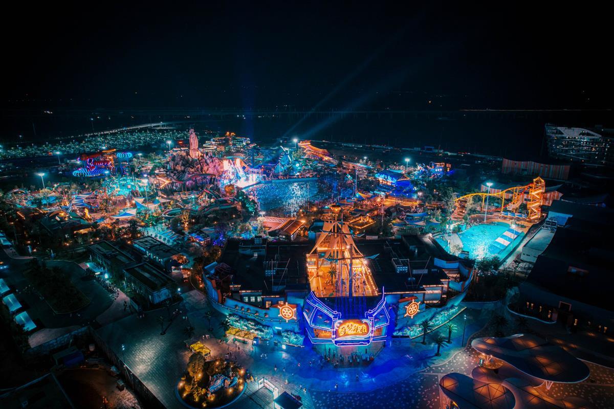 奇梦海滩水乐园夜游实景图.jpg