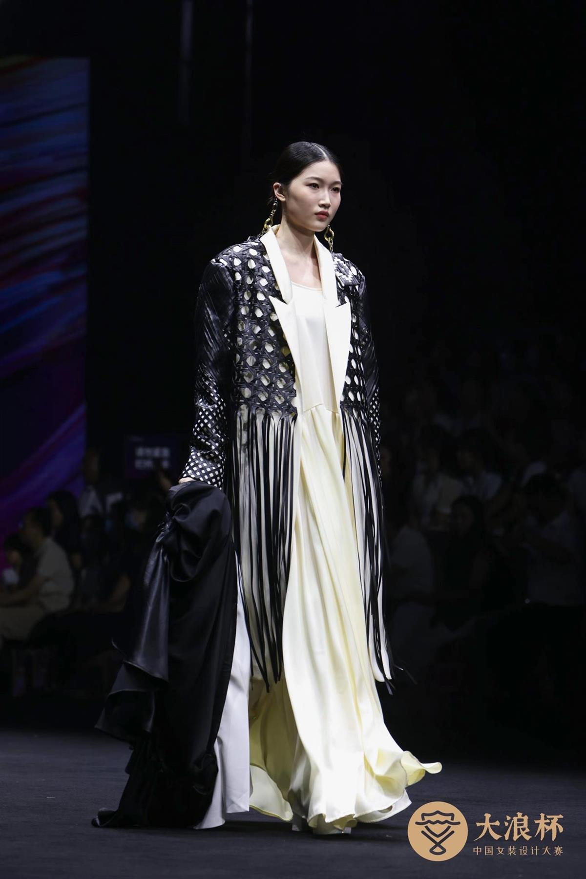 6 决赛现场走秀展示。.jpg