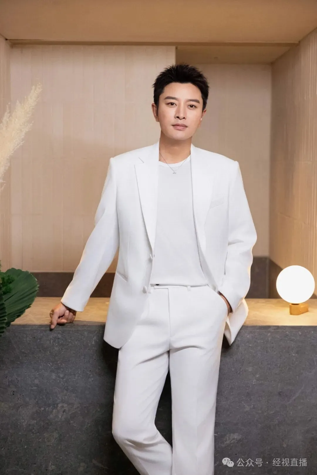 贾乃亮直播卖假货？最新声明：产品均由官方旗舰店发货，谣言严重损害声誉；品牌方回应