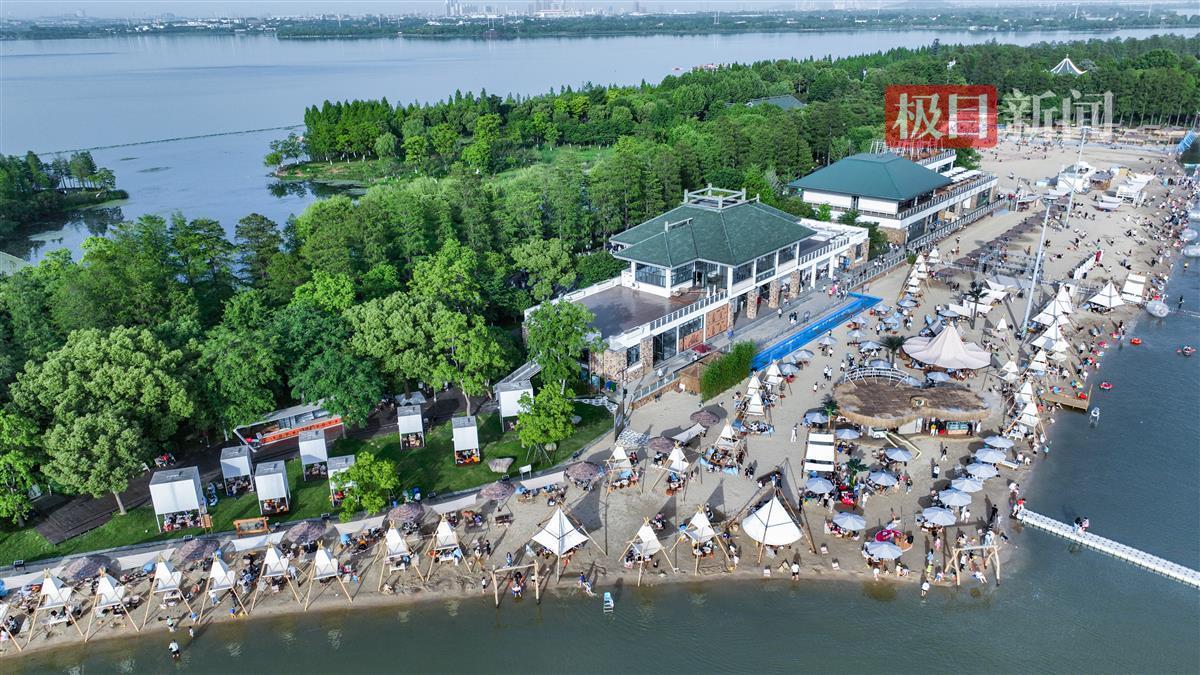 东湖沙滩海岛风情