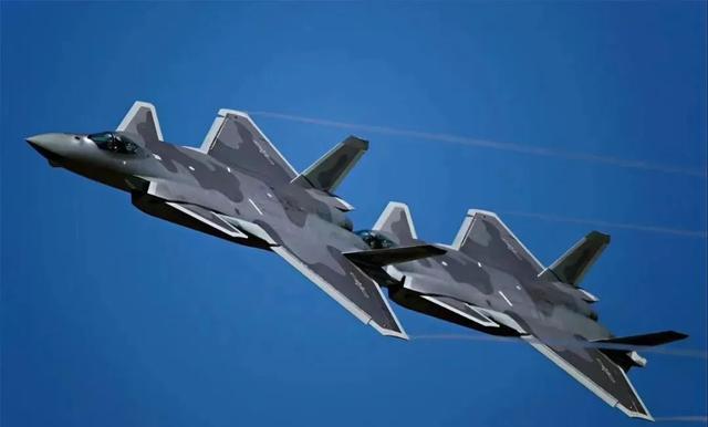 图/南部战区空军招飞微信公号