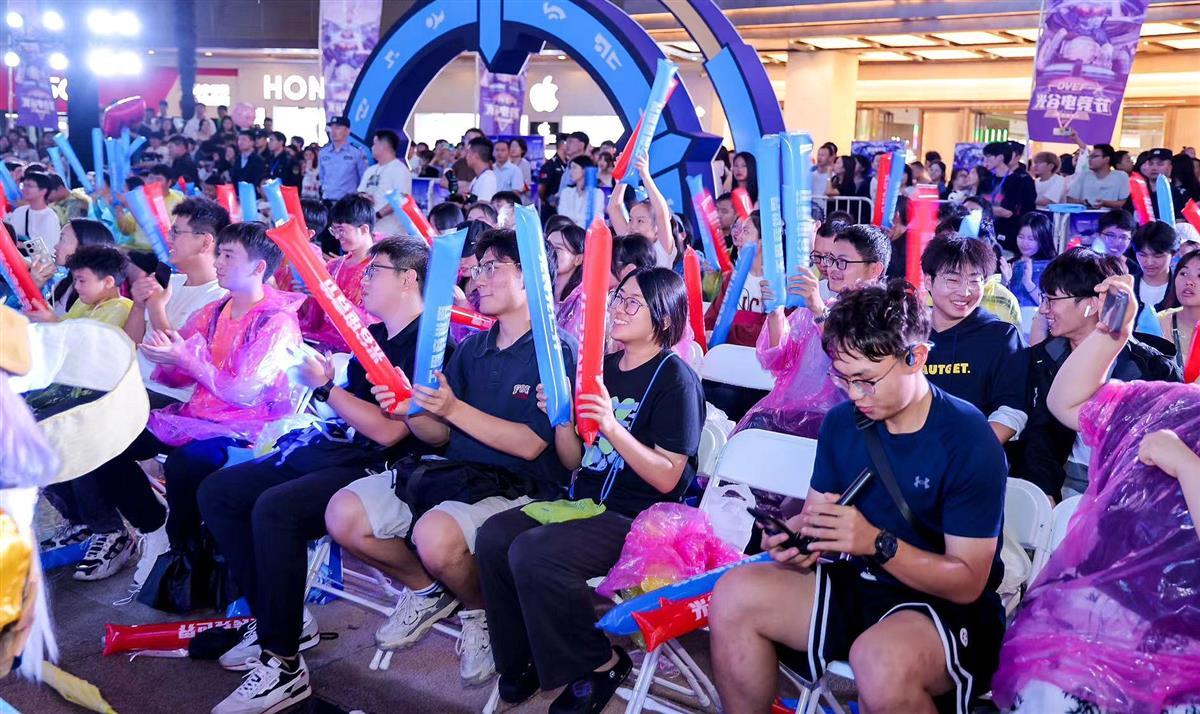 光谷电竞节现场.jpg