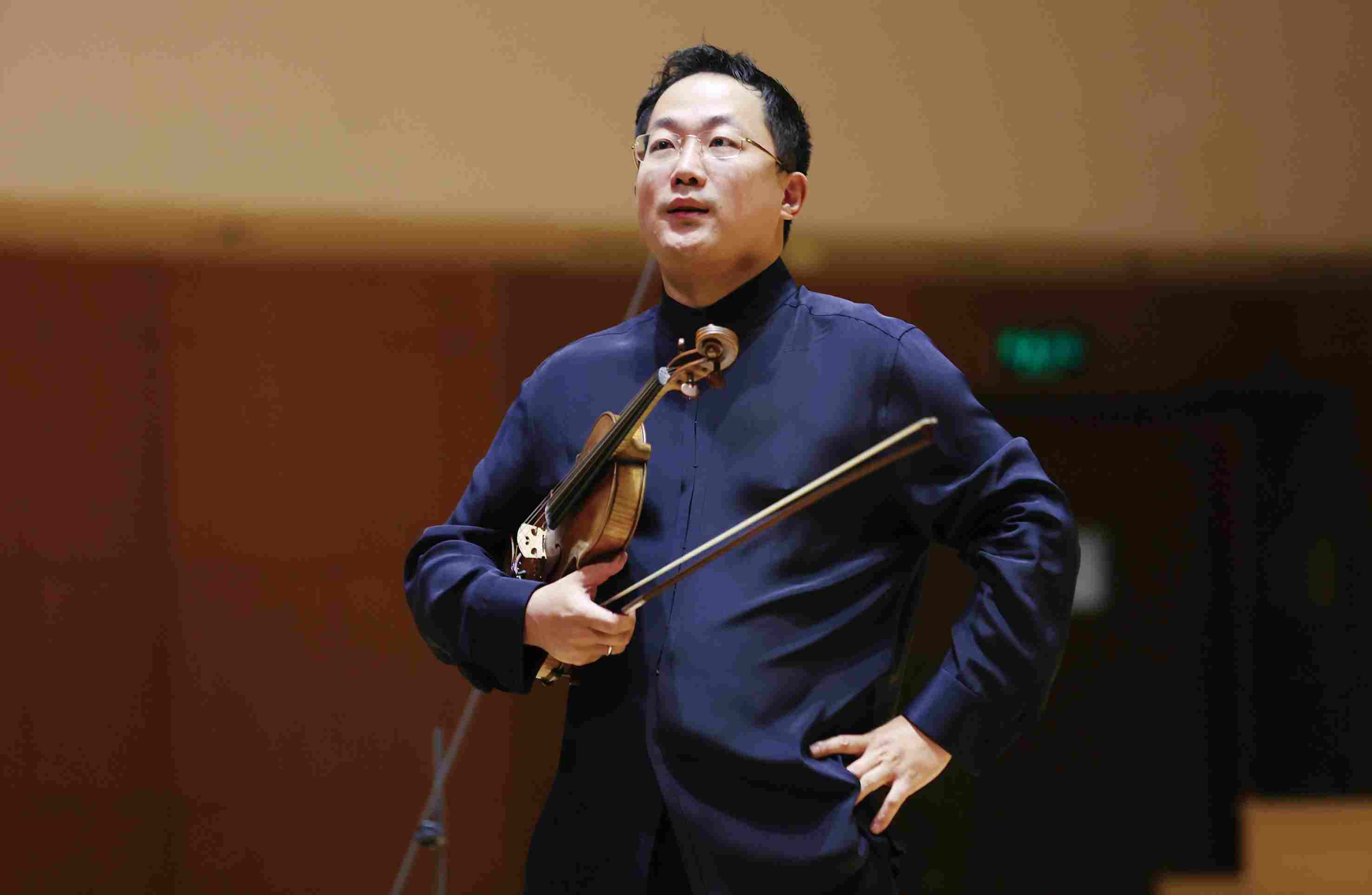 杨晓宇：“战栗弓弦”外，探索无边界