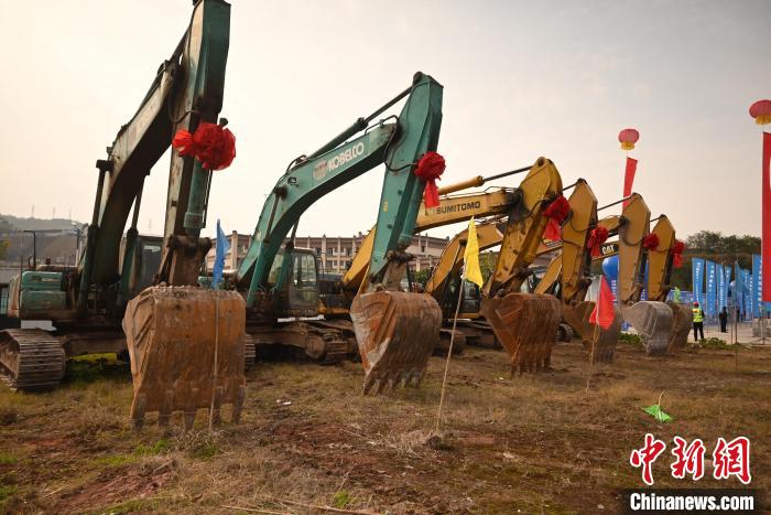 图为开工活动现场。　王旭 摄