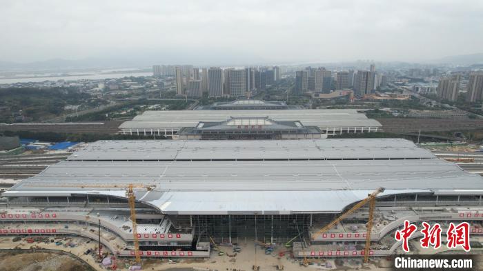 新建福厦高铁福州南站站场规模总计达15台30线，刷新福建省高铁站房记录。　王温成 摄