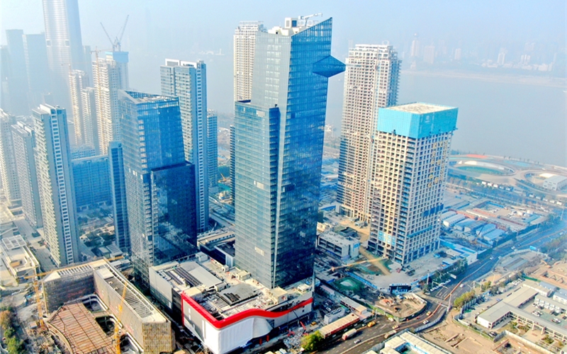 武汉地铁TOD项目秦园路风塔配套综合开发工程正在进行室外施工。武汉地铁集团供图