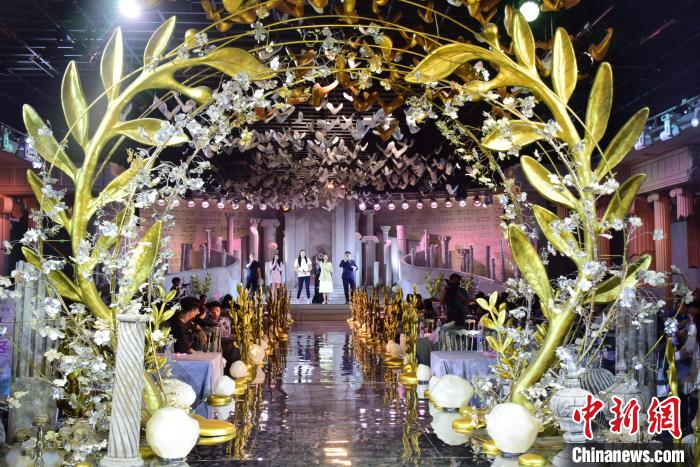 联谊会现场 马芙蓉 摄