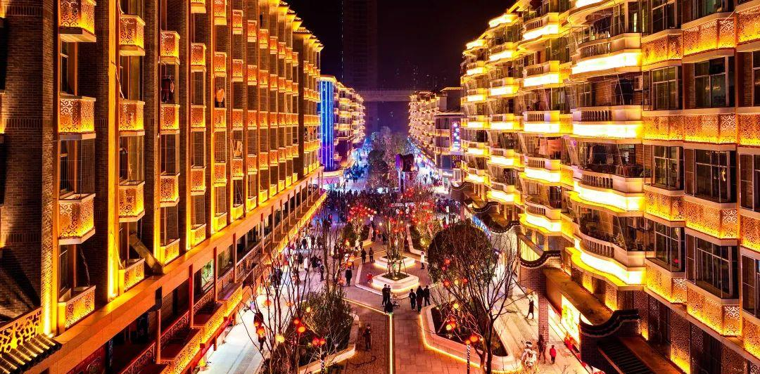 ▲中山街（森林步行街）“网红集市”