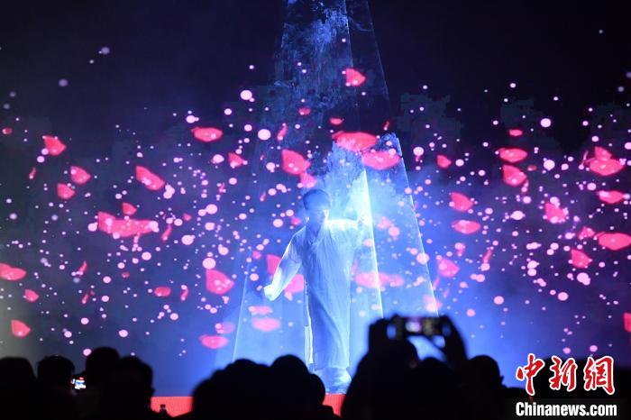 图为《古乐茶氤》节目表演。　吕明 摄