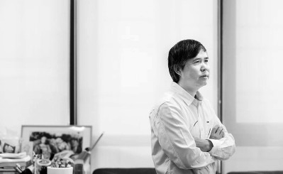 认真教书，潜心画画——纪念吴冠英教授