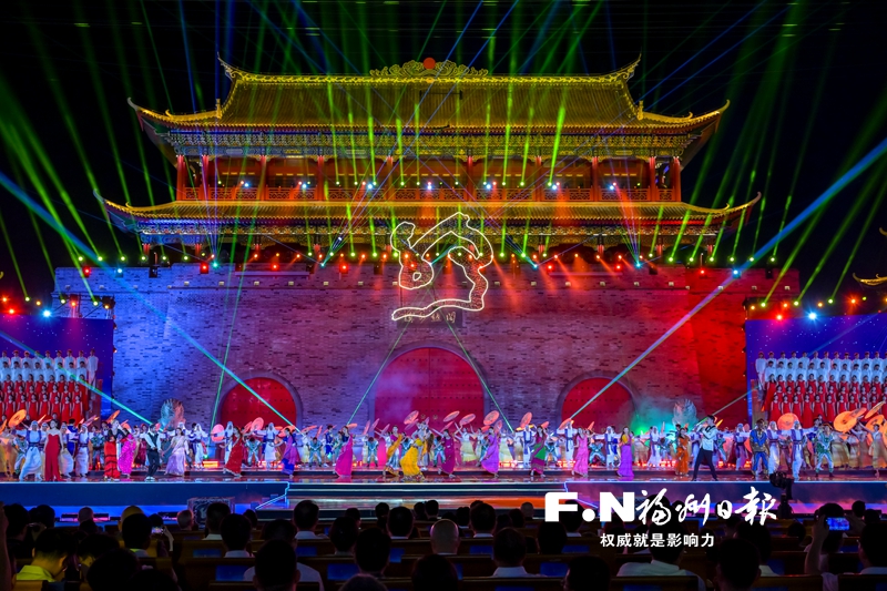 第十届丝绸之路国际电影节颁奖晚会·闽陕交接仪式举行