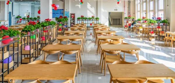 想在食堂吃点啥？“留下言，学校给你安排！”