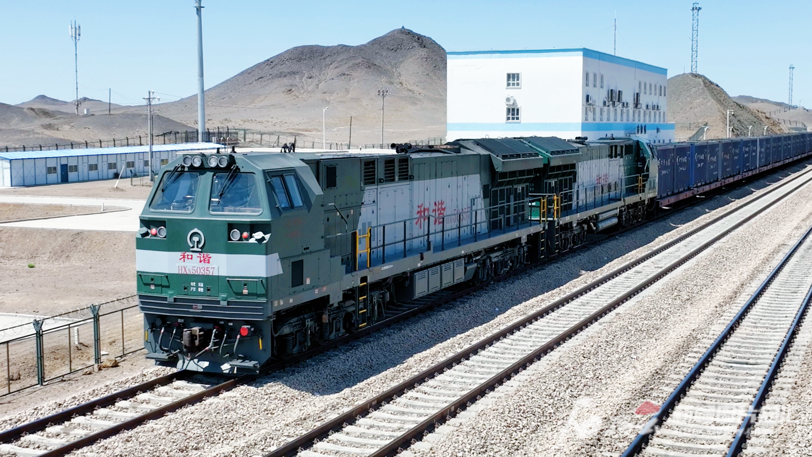 mmexport1700385602541