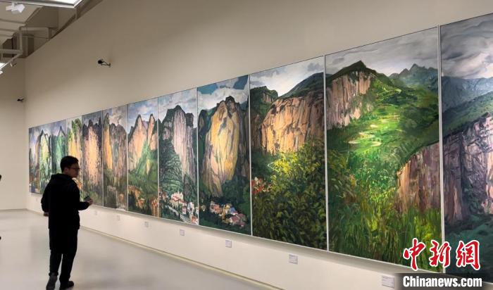 以展为媒 148幅画作沪上展出彰显贵州山乡巨变 | 极目新闻