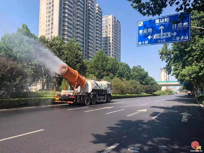 槐荫：环卫“萌车”出山  道路颜值“上线”