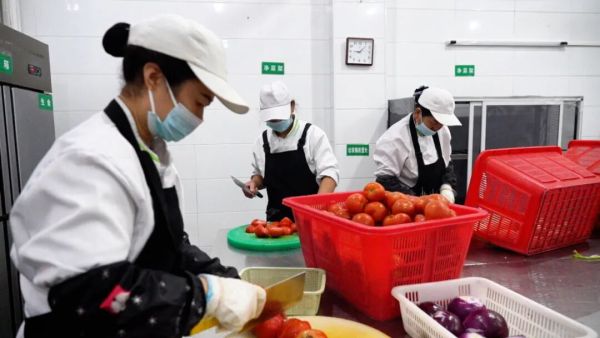 04252037d142a1e54b3ad0580c6be97b