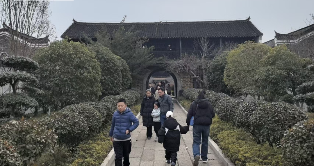 11b8bfed-0a2b-4bf4-8632-ef885a832a35