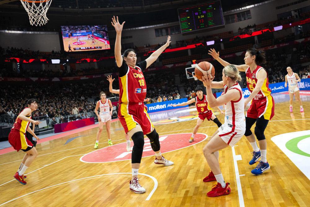 中国女篮击败捷克队 晋级世界杯