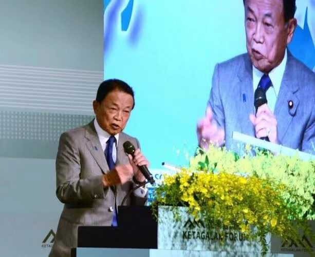 麻生太郎8日在台发表演讲，图自日媒