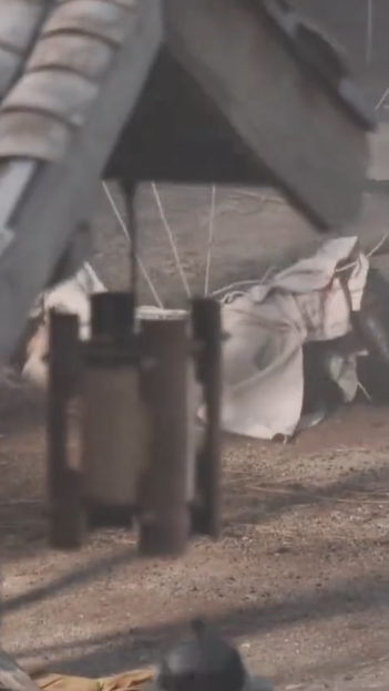 演员成毅拍戏现场威亚失控，后脑触地无法起身