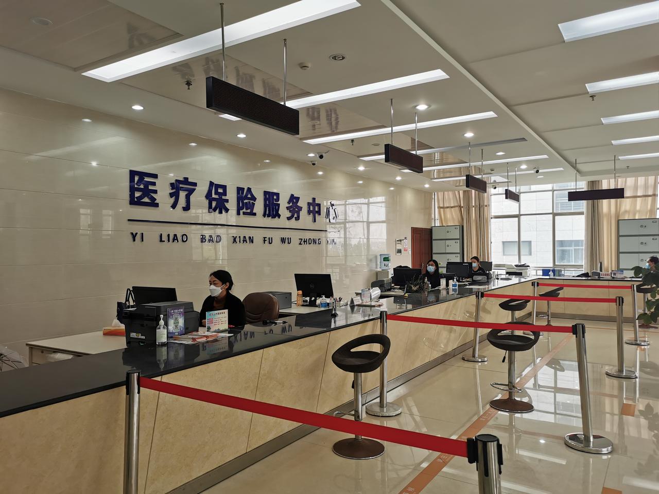 2018-2025年中央财政累计为医疗保障投入超3万亿元，惠及超180亿人次看病报销