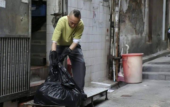 曾志伟回应离职传闻：总有一天会不做，但不是现在