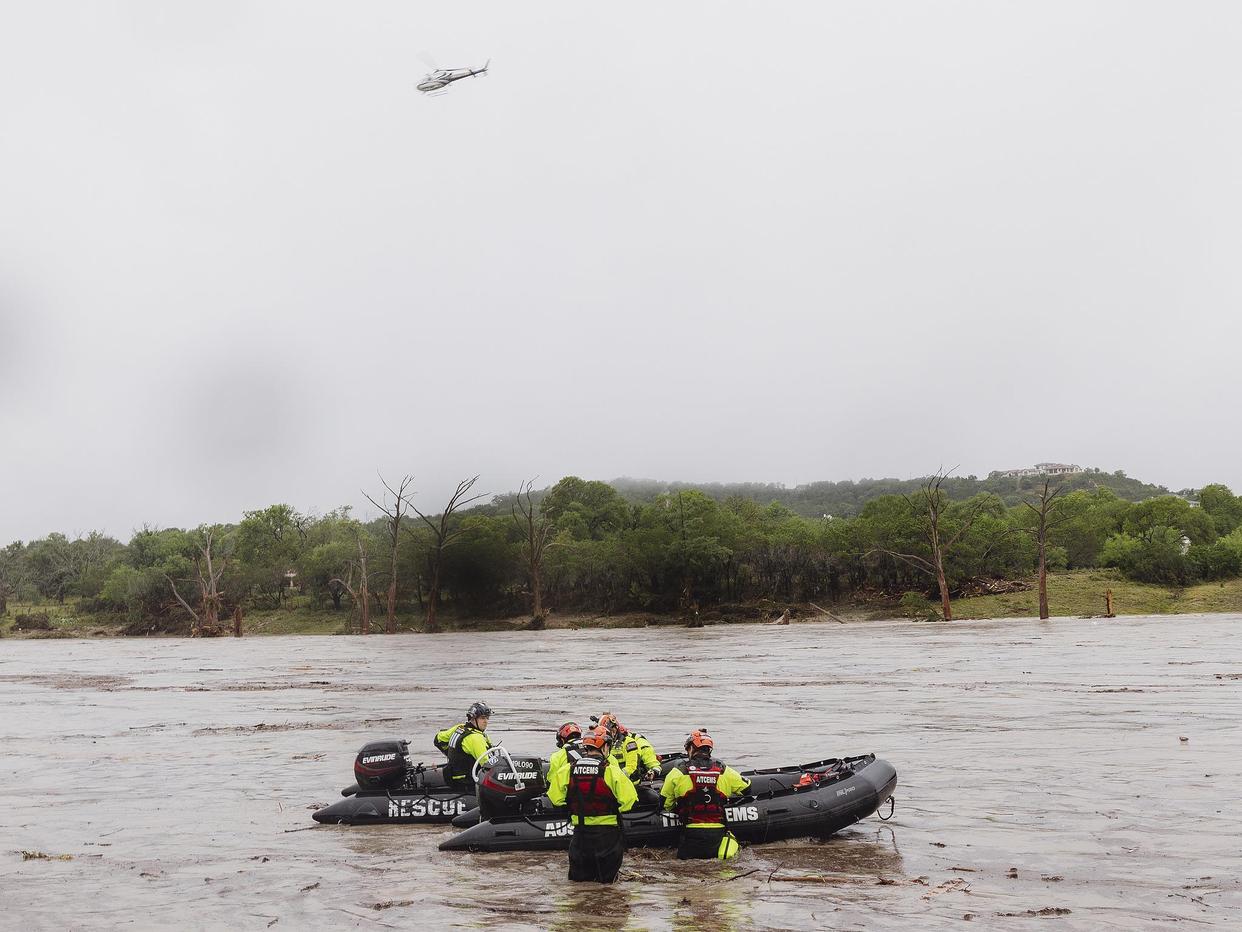 美国得州洪水死亡人数升至80人 至少41人失踪