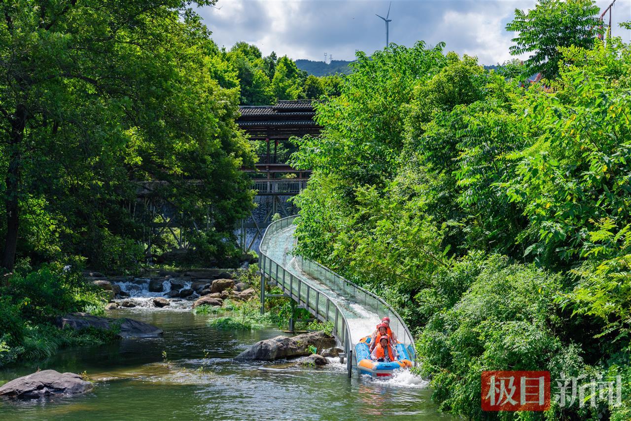 锦鲤土司城 (2)_proc.jpg