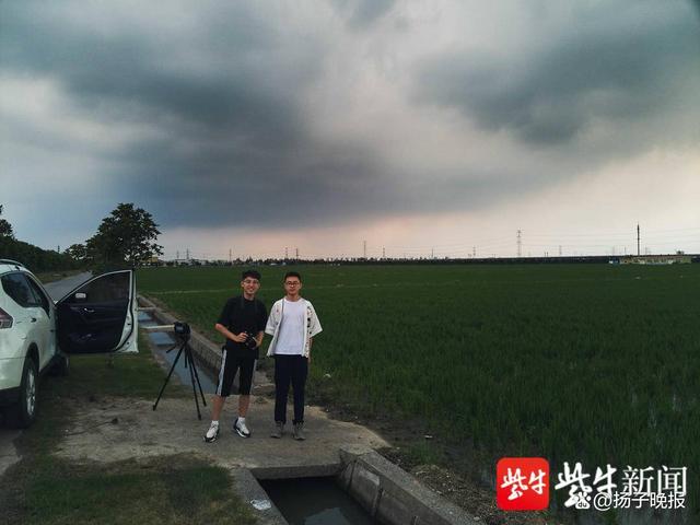 苏镝珂（右）和王路澄