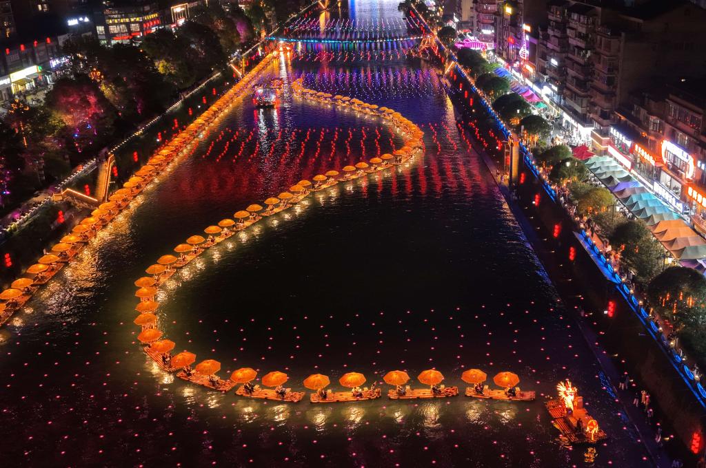 Immersive cultural travel gaining steam in China as summer tourism peak nears