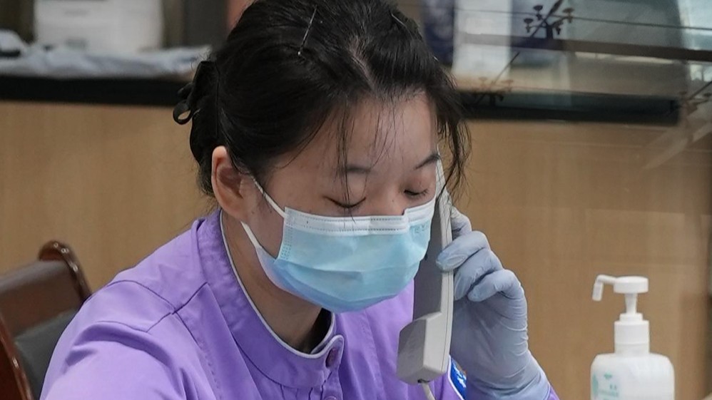 凌晨三点的武汉⑦丨探访中南医院急诊：城市酣然入梦，他们彻夜守护生命