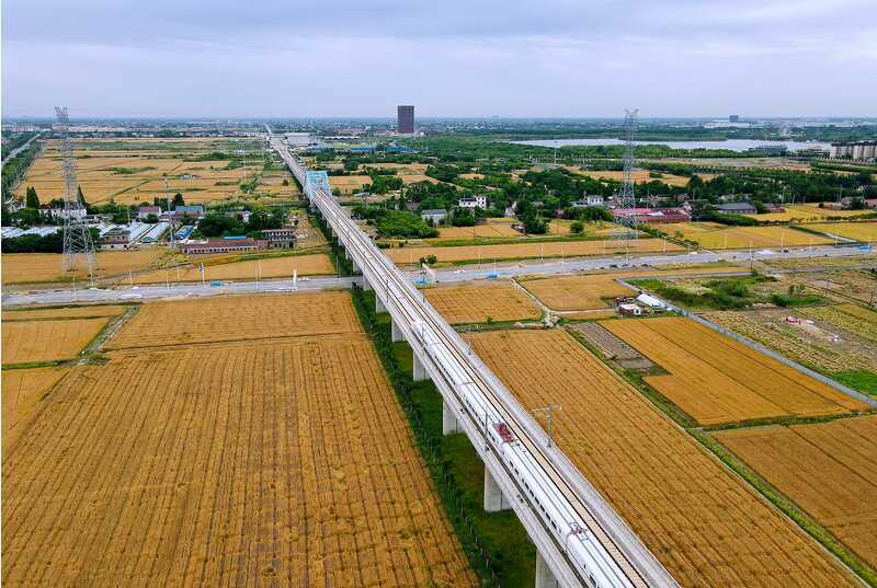 资料图 新华社发