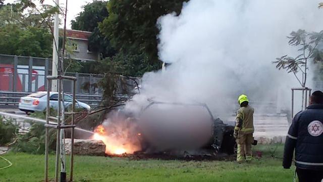 以色列中部发生汽车爆炸事件 致1死1伤