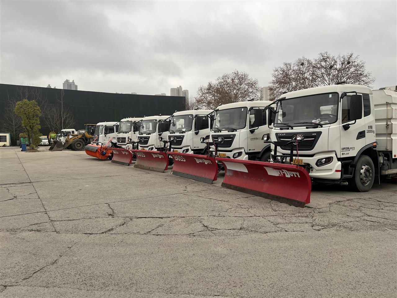 铲雪车.jpg