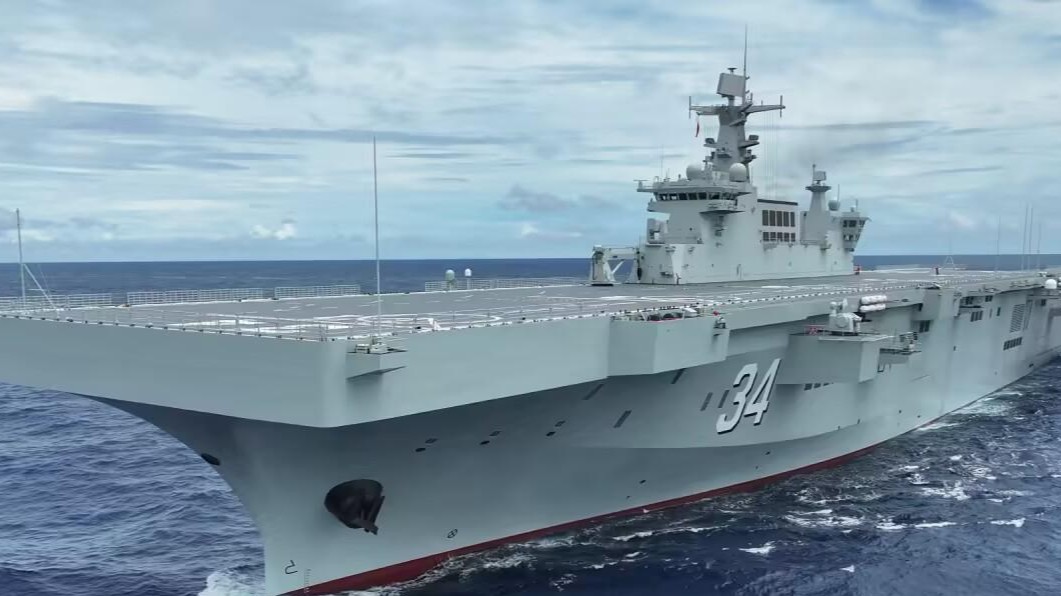 @全体湖北老乡，湖北舰送来硬核新春祝福！