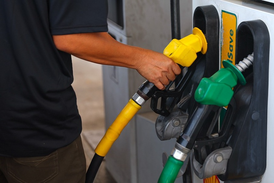 国际油价27日大幅上涨