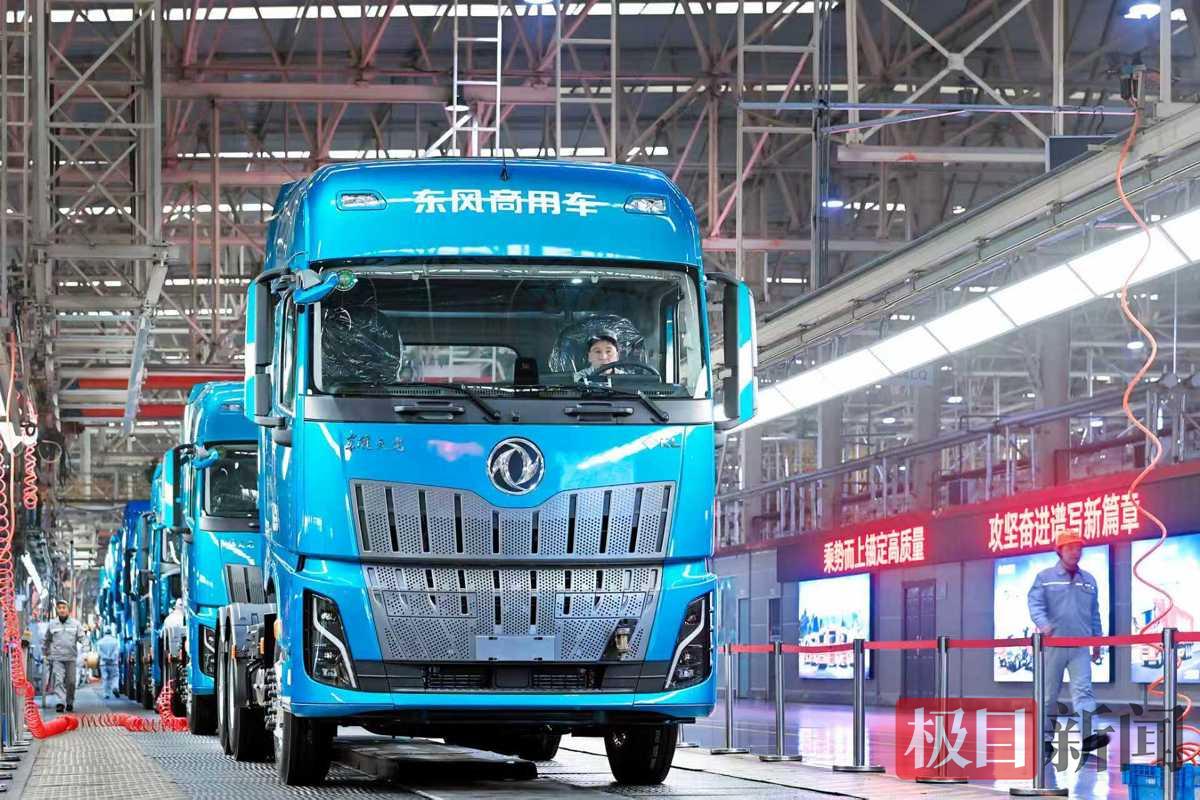 东风重卡1.jpg