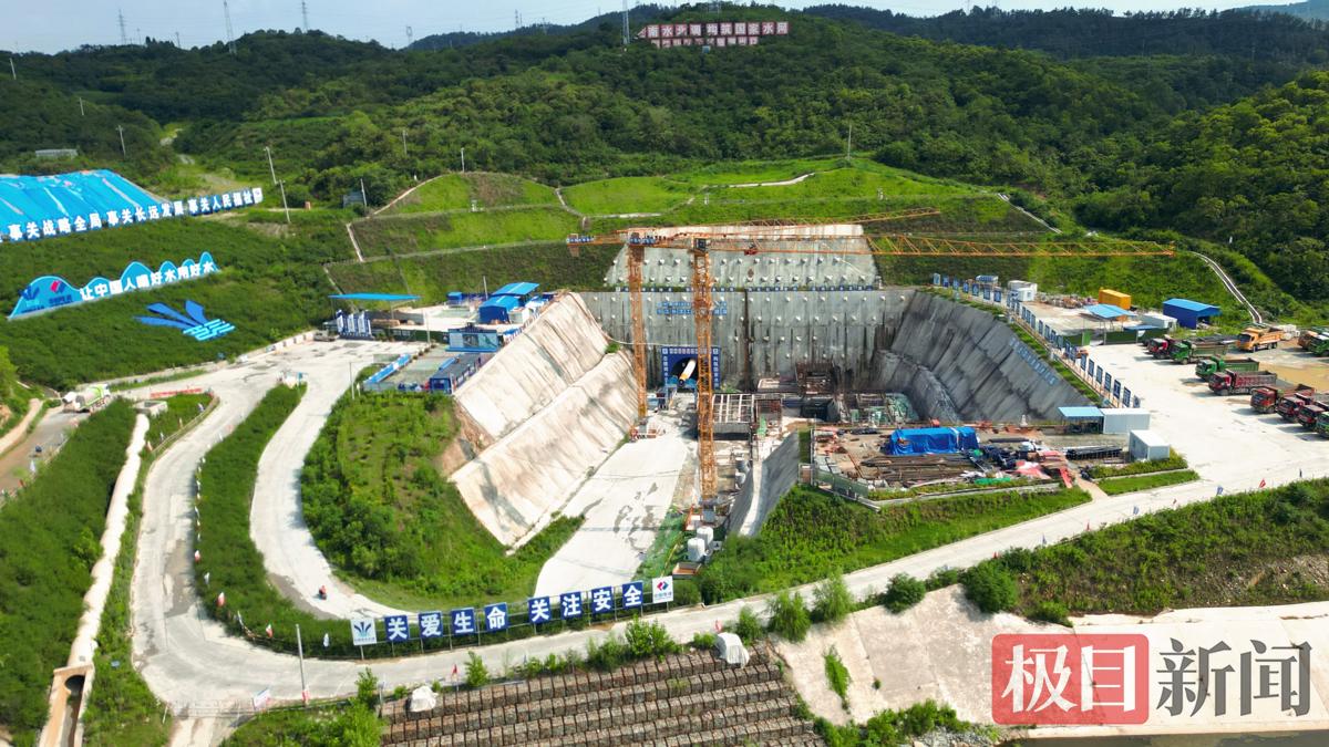 南水北调中线引江补汉工程输水总干线出口段。（资料图）中国南水北调集团供图2.jpg