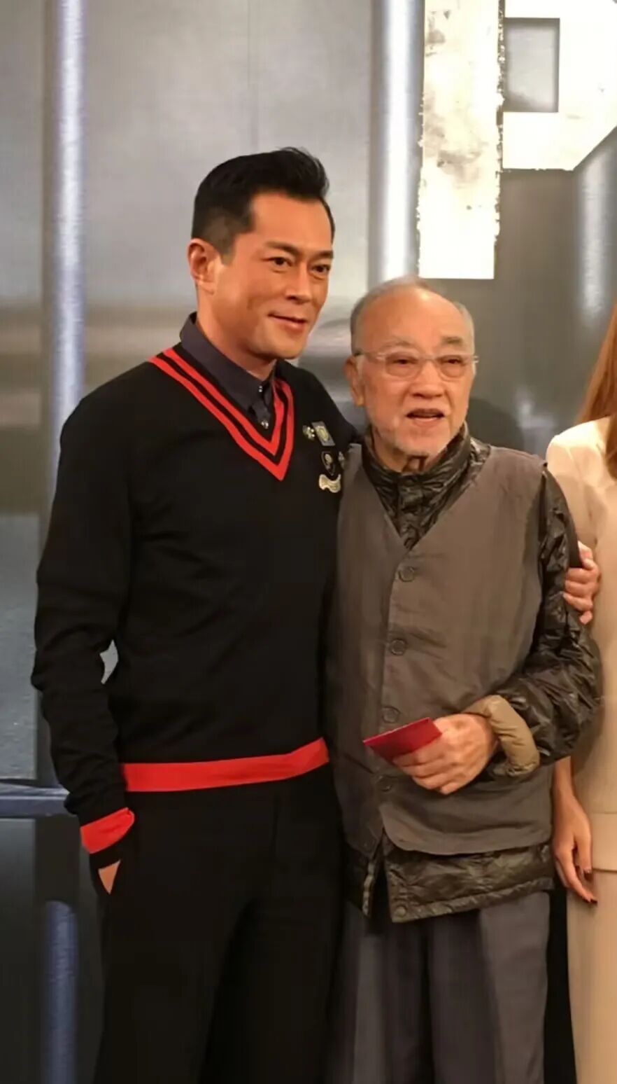 83岁男演员卢海鹏发声：古天乐悄悄帮我支付多年医药费