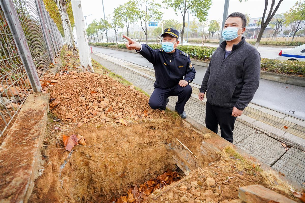 邹卫军现场踏勘，解决企业食堂用气问题