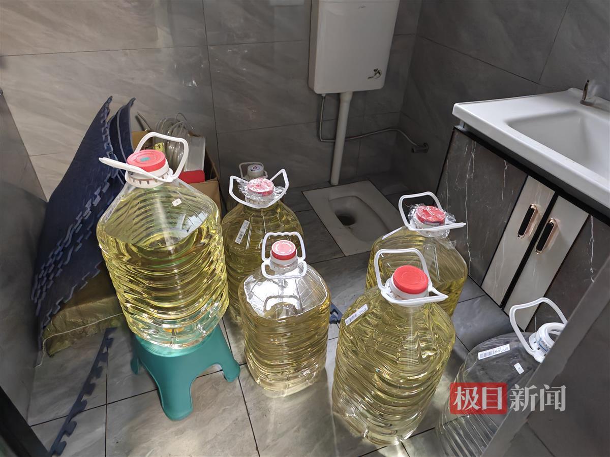 用来制假茅台酒的散酒 (1).jpg