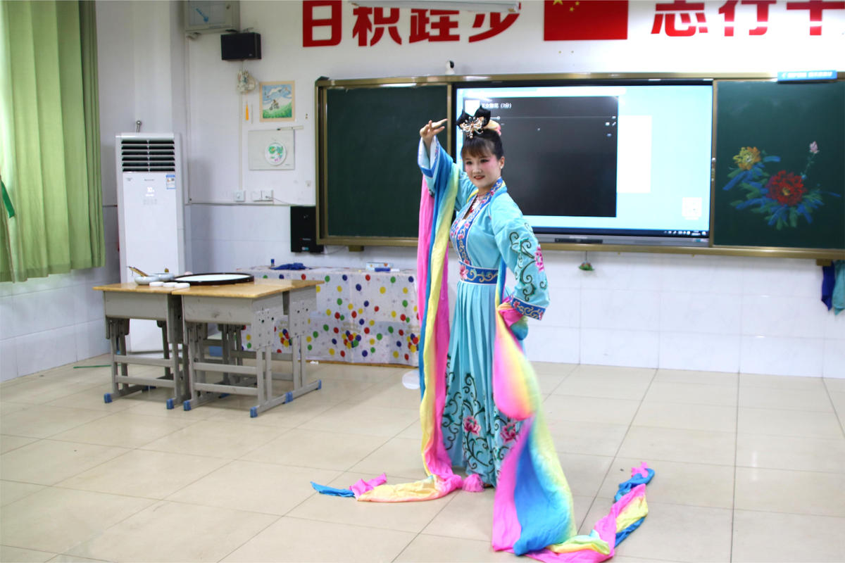 一天半的时间里，老师们要赛五项，强度很大