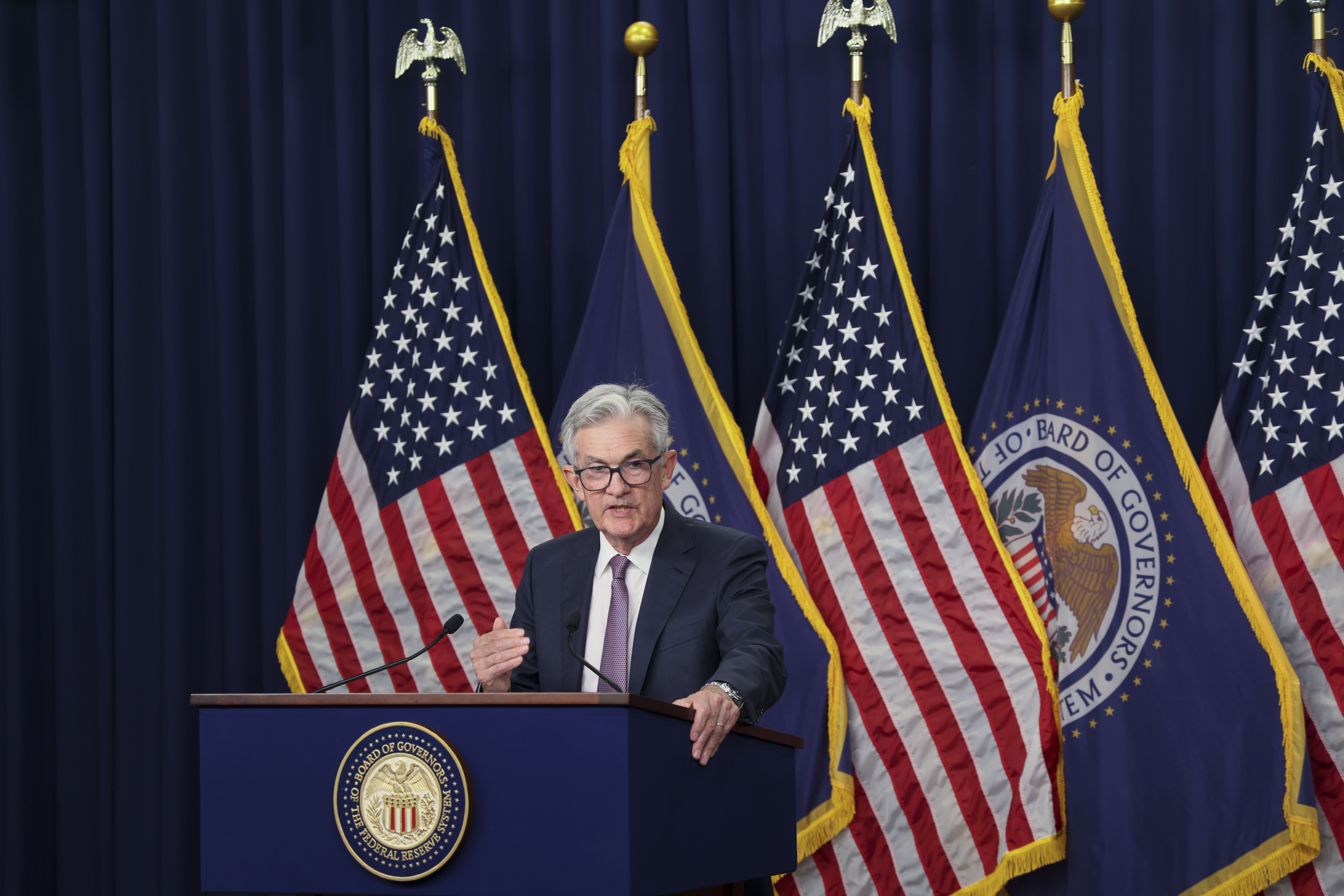 菲律宾“亚洲世纪”战略研究所副所长：美国激进加息是企图让他国为其高通胀“埋单” | 极目新闻