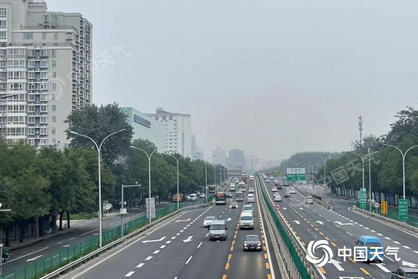 北京今天仍有分散性雷阵雨最高气温32℃ 周末降雨明显-第1张-资讯-青岛传媒有限公司